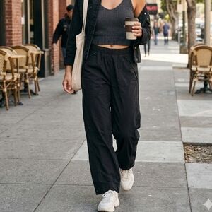 Athleta Trekkie Parachute Pant Black LP Petite Hiking Travel Athleisure